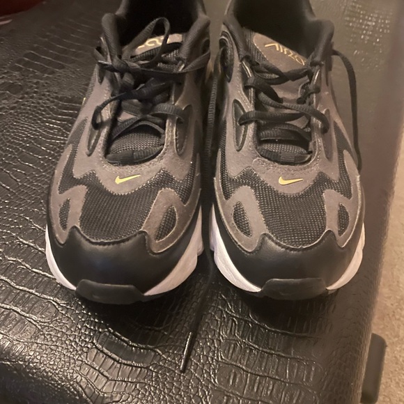 Nike Air Max - Picture 6 of 7